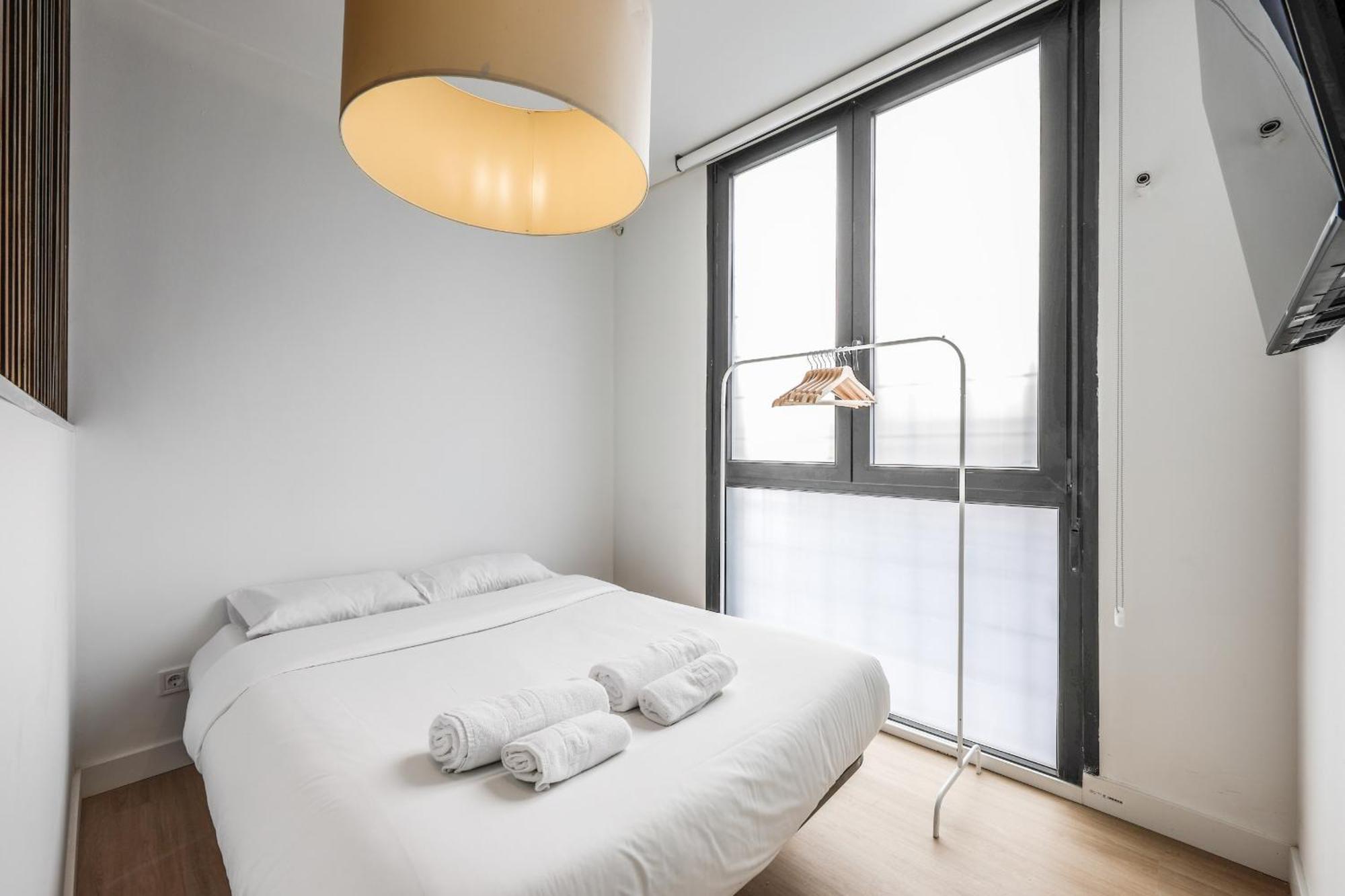 Pequeno Apartamento Reformado En Tirso De Molina Alquiler Temporal Madrid Luaran gambar