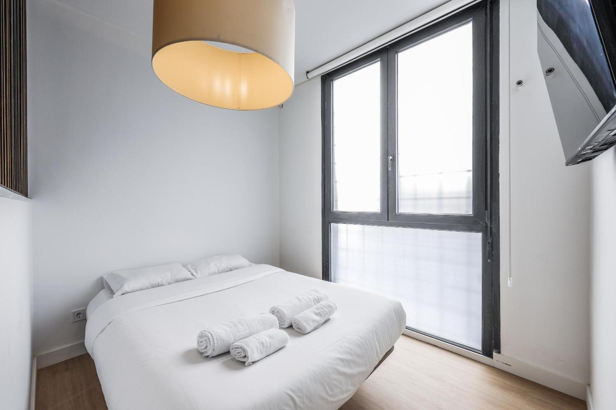 Pequeno Apartamento Reformado En Tirso De Molina Alquiler Temporal Madrid Luaran gambar